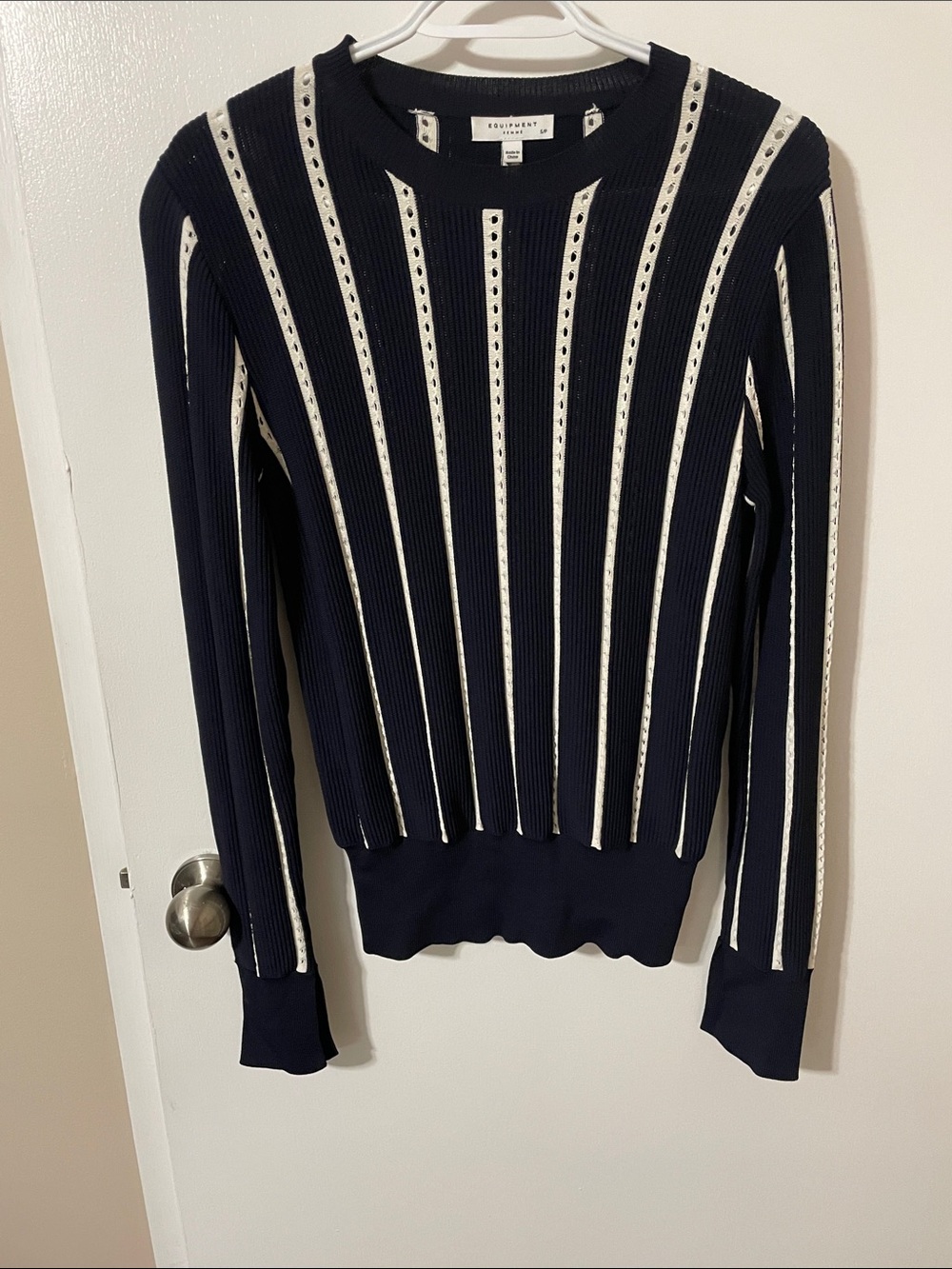 Equipment Femme Navy/Cream Amrit Striped Sweater Size Small